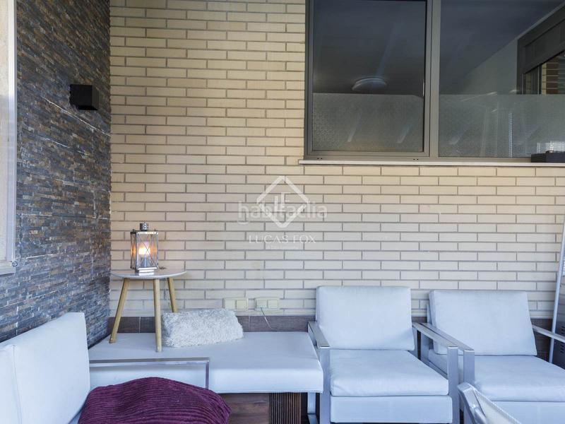 Foto 70cfd2bb-e2df-4ff0-8b04-d25a5c7dfb65. Affitto chalet con parcheggio piscina in San Antonio de Benagéber