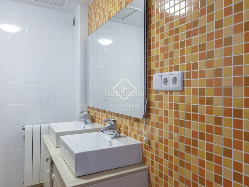 Foto cdaad230-b8c7-48d7-9872-db4979f9700f. Affitto chalet con parcheggio piscina in San Antonio de Benagéber