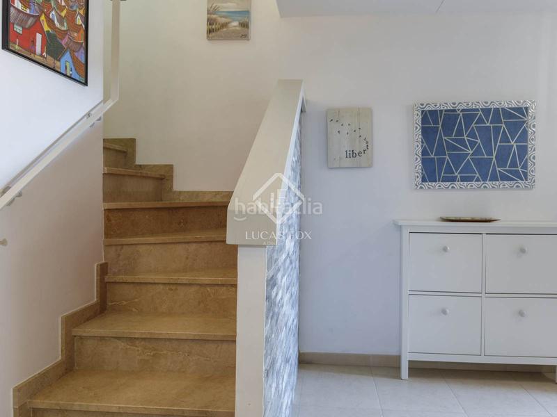 Foto d0f7d4fe-41e0-486e-a5b5-170a3e9b6b17. Affitto chalet con parcheggio piscina in San Antonio de Benagéber