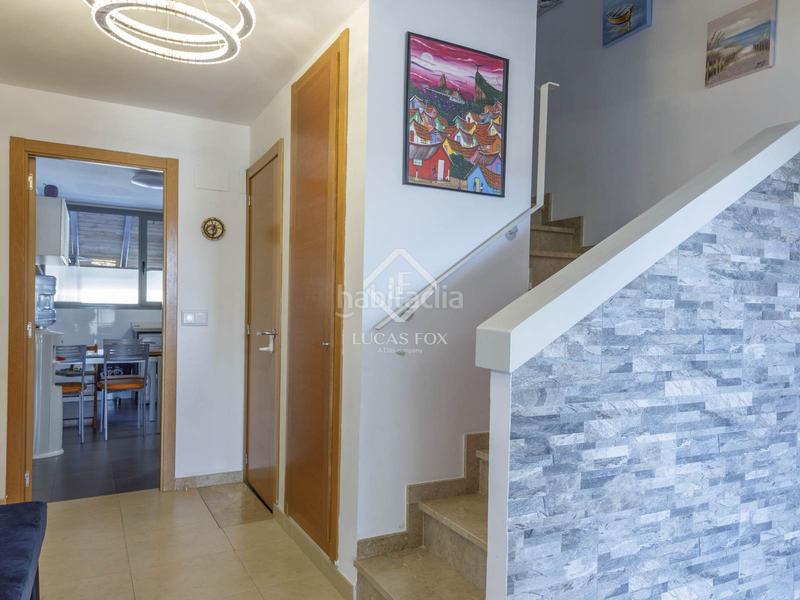 Foto 745de33c-f6f3-4bd5-bead-18db6892519a. Location chalet avec parking piscine dans San Antonio de Benagéber