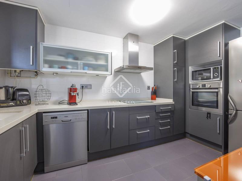 Foto 7cad165b-a7fd-405f-8625-c16e81726b71. Location chalet avec parking piscine dans San Antonio de Benagéber