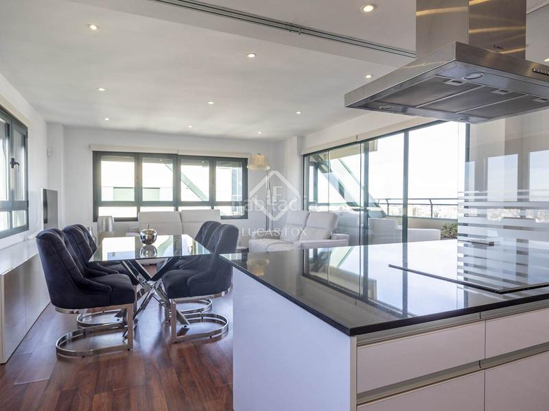 Foto 38101428-426d-4ea6-80e0-fe77104d92d7. Penthouse with parking pool in Ciutat de les Ciències i de les Arts - Justicia Valencia