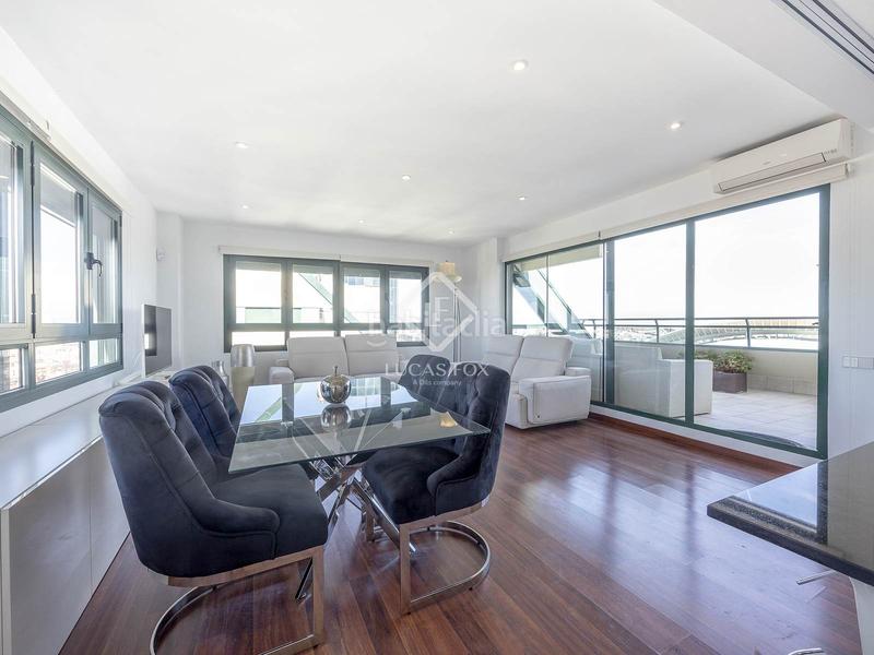 Foto 7072bd3a-3768-4c78-84fb-3411bd317ed6. Penthouse with parking pool in Ciutat de les Ciències i de les Arts - Justicia Valencia