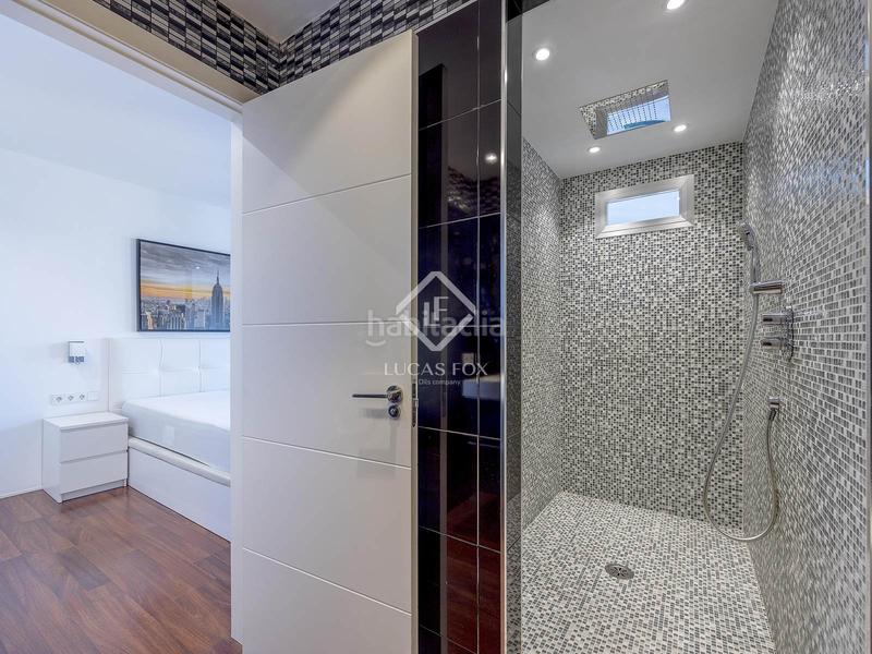 Foto a8664e9e-9e05-4da6-a4bc-a574e6c3a54c. Penthouse with parking pool in Ciutat de les Ciències i de les Arts - Justicia Valencia