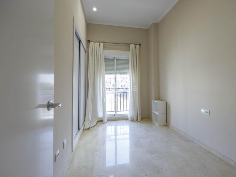 Foto a7881c27-07e7-45c1-9f55-978195bcc28e. Rent flat with heating parking in Gran Via Valencia