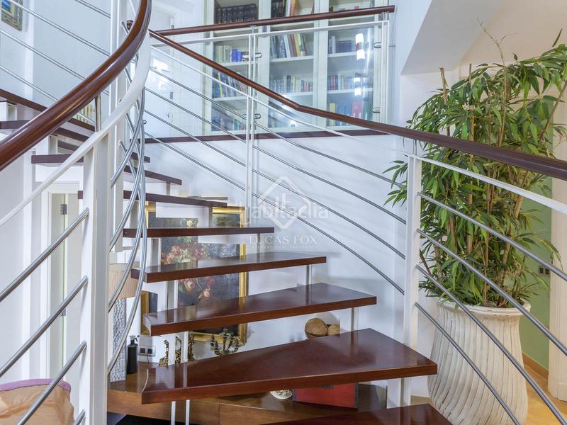 Foto 10b2048d-f194-4eaf-92c1-f0f2595fc984. Xalet amb calefacció aparcament piscina a El Perellonet Valencia