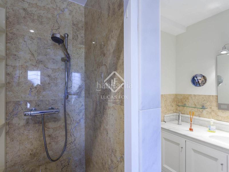 Foto 2aeb7f5a-e204-4baf-92f4-3dc66607ef48. Xalet amb calefacció aparcament piscina a El Perellonet Valencia