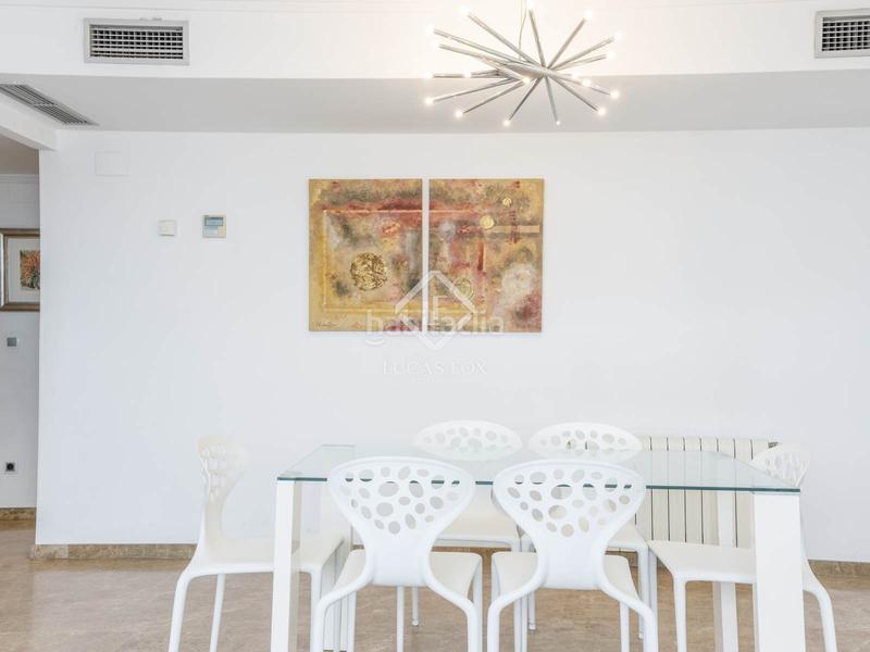 Foto 10d07a67-d31e-42c1-bd05-3770b89b7317. Location appartement avec chauffage parking piscine dans Valencia