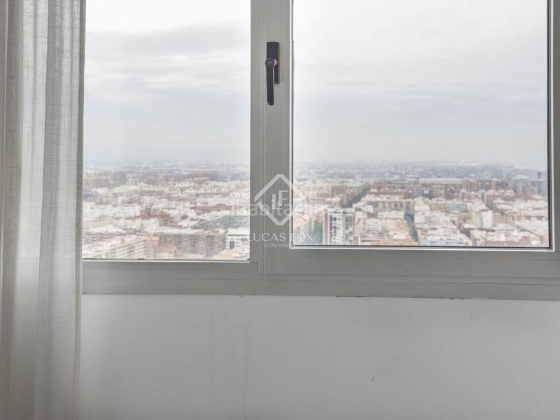 Foto 79bb4528-3673-4af2-adb1-6d176258a60b. Location appartement avec chauffage parking piscine dans Valencia