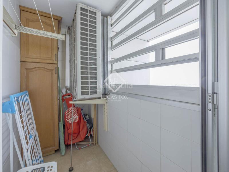 Foto c085d5c2-597b-4a51-a84b-04312b6629e8. Location appartement avec chauffage parking piscine dans Valencia