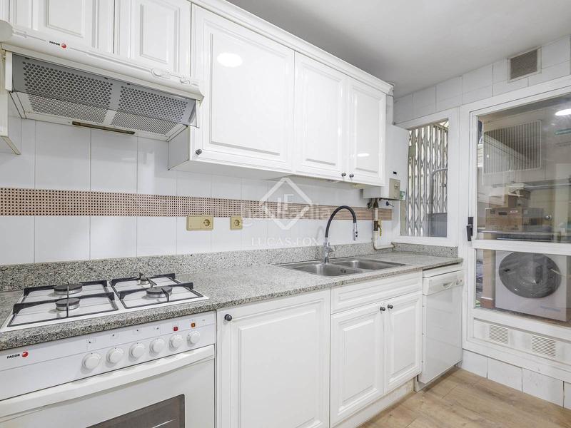 Foto a5e3c1e3-29cd-4614-83e5-ebc97e21ae65. Rent flat with heating parking in Arrancapins Valencia