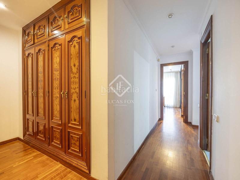 Foto b3ea763e-4c97-47cf-b2cd-8f0b602ac3a1. Piso espaciosa vivienda en ubicación inmejorable 226 m en el corazón de la ciudad! en Valencia