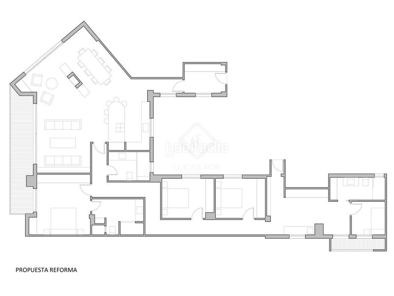 Foto c8a4e020-f2fe-46cf-b64d-7c7460b4e0b4. Piso espaciosa vivienda en ubicación inmejorable 226 m en el corazón de la ciudad! en Valencia