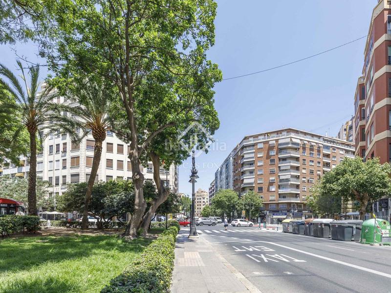 Foto f61f887a-d349-49d4-a74d-927bfab4a1ba. Piso espaciosa vivienda en ubicación inmejorable 226 m en el corazón de la ciudad! en Valencia