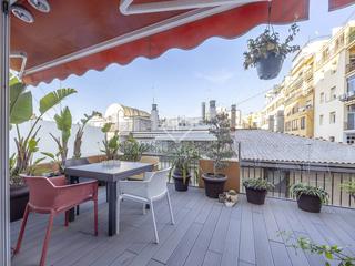 Location Attique à El Mercat. Exclusivo ático en alquiler con terraza en pleno centro de valèn