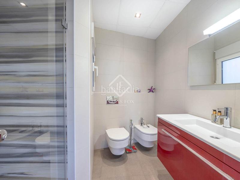 Foto 3fde1225-bd85-4a0d-ac21-8b2a2a0770c1. Lloguer àtic amb calefacció a El Mercat Valencia