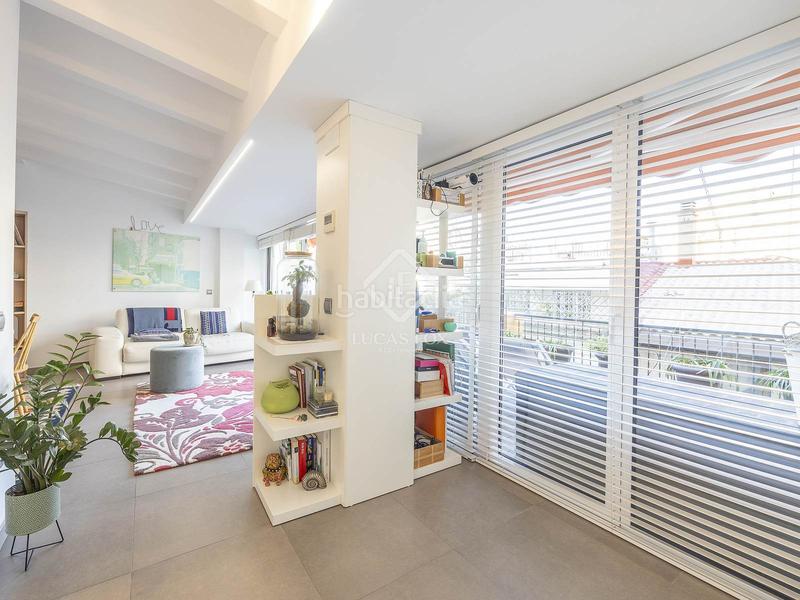 Foto a1b3088f-8118-4aeb-a677-1003e516f28c. Location attique avec chauffage dans El Mercat Valencia