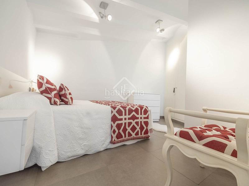 Foto f2dee535-3985-43a7-83d6-d5ecab4bcb09. Location attique avec chauffage dans El Mercat Valencia