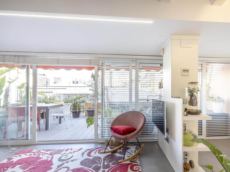 Foto f8c53804-b21c-4c77-a4c0-a98709375e93. Location attique avec chauffage dans El Mercat Valencia