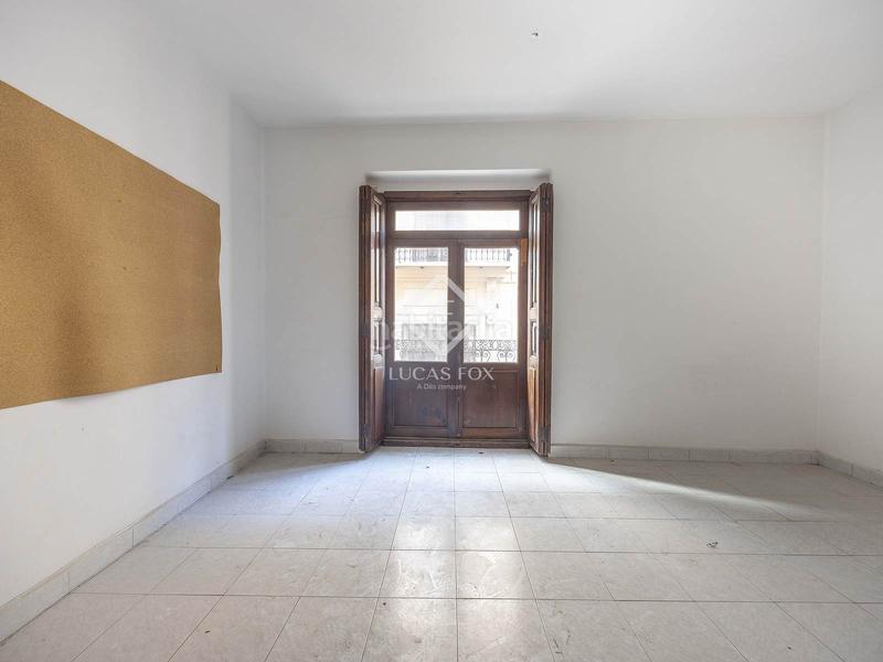 Foto a435db88-af29-40e3-a2dc-e4253769b158. Piso  de 4 dormitorios en venta en La Xerea, en Valencia