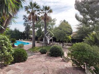 Chalet à La Cañada. Excelente villa de 7 dormitorios con piscina en venta en la cany