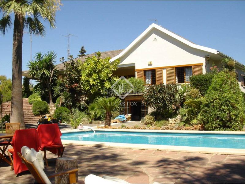 Foto a76b5c83-0466-4a9f-8da3-20aa8a9bf8c5. Chalet avec chauffage parking piscine dans La Cañada Paterna