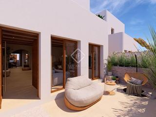 Chalet in Playa del Puig. Casa  villa en excelentes condiciones de 4 dormitorios con 68m t