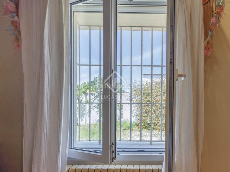 Foto b9e919a4-da90-4279-a769-23cf2d96b010. Mas avec parking piscine dans Rocafort