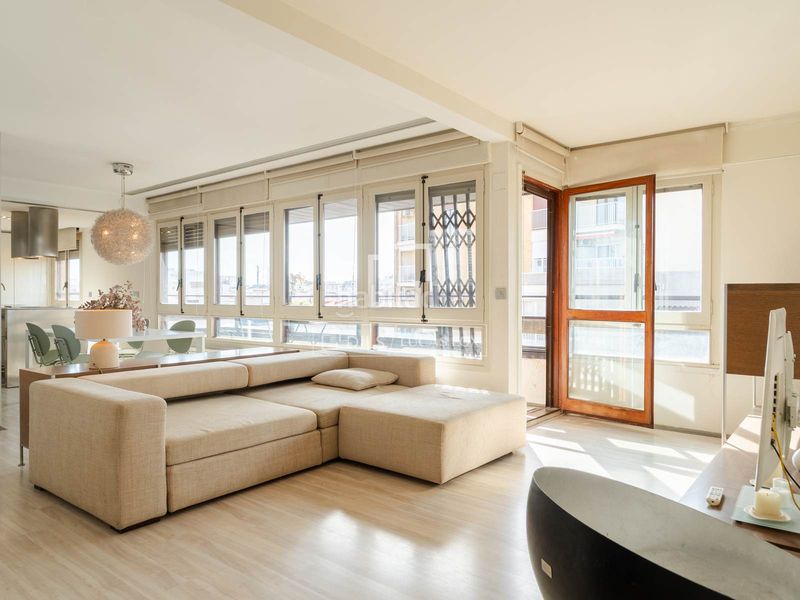 Foto 3b3a26c1-5ad8-4992-946f-ccb26a88cd0e. Location attique dans Centro Bétera