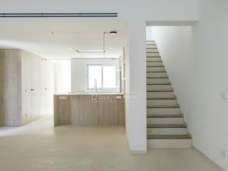 Miete Chalet in Rocafort. Magnífica casa con reforma a estrenar de 4 dormitorios en alquil