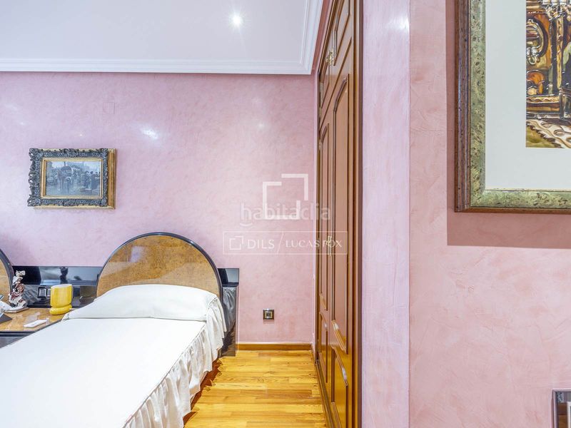 Foto 1a74c219-faf3-45c1-9d80-6d1dc246e75c. Xalet amb calefacció piscina a Centro-El Castillo Sagunt