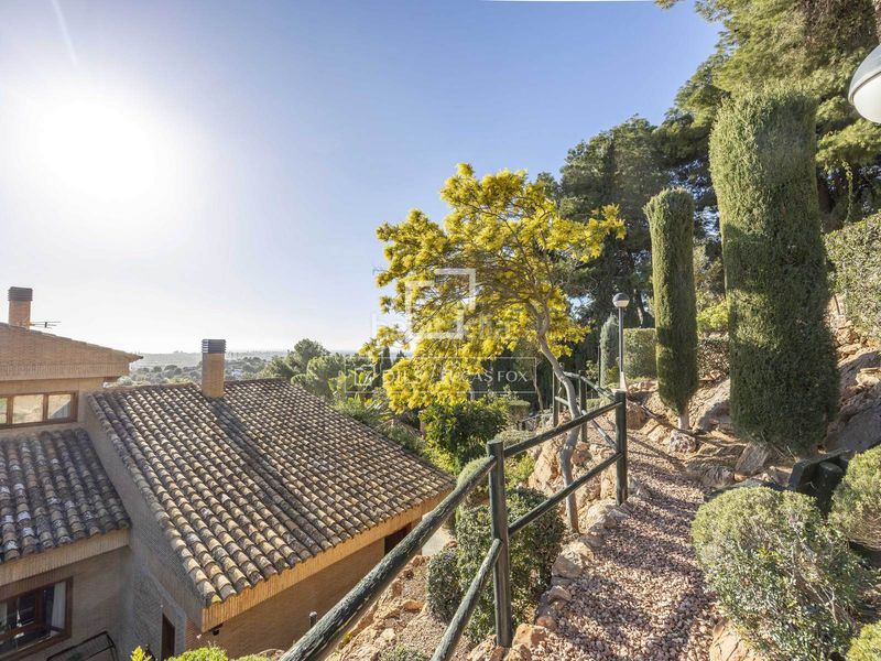 Foto 269ba747-ea61-47a4-99d7-0a8e02084977. Xalet amb calefacció piscina a Centro-El Castillo Sagunt