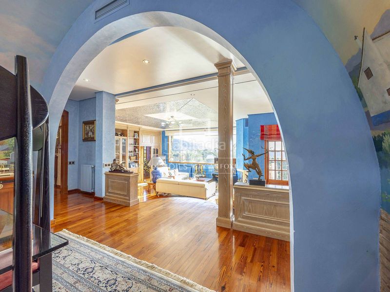 Foto 442871e7-9eda-49f9-9f97-33f1a80d2825. Xalet amb calefacció piscina a Centro-El Castillo Sagunt