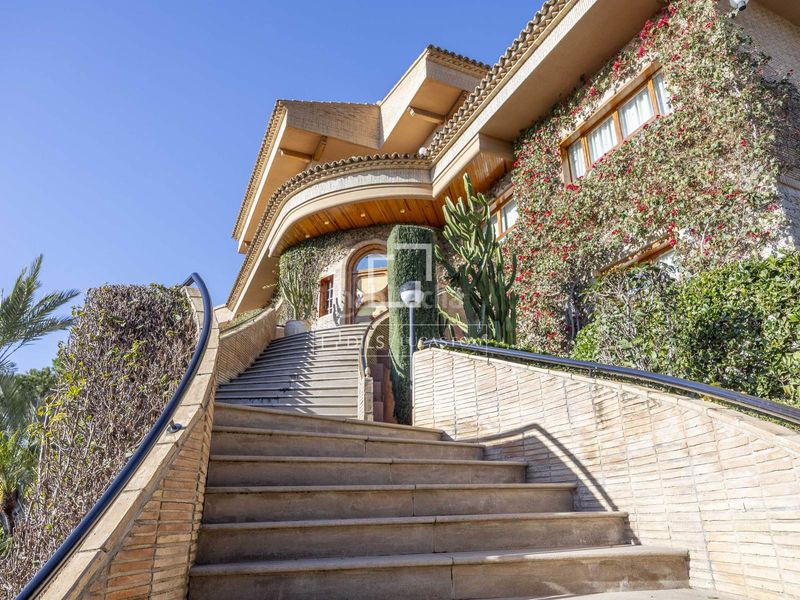 Foto 4ba7b411-bf85-4f98-95ee-d1e35d5e829a. Xalet amb calefacció piscina a Centro-El Castillo Sagunt