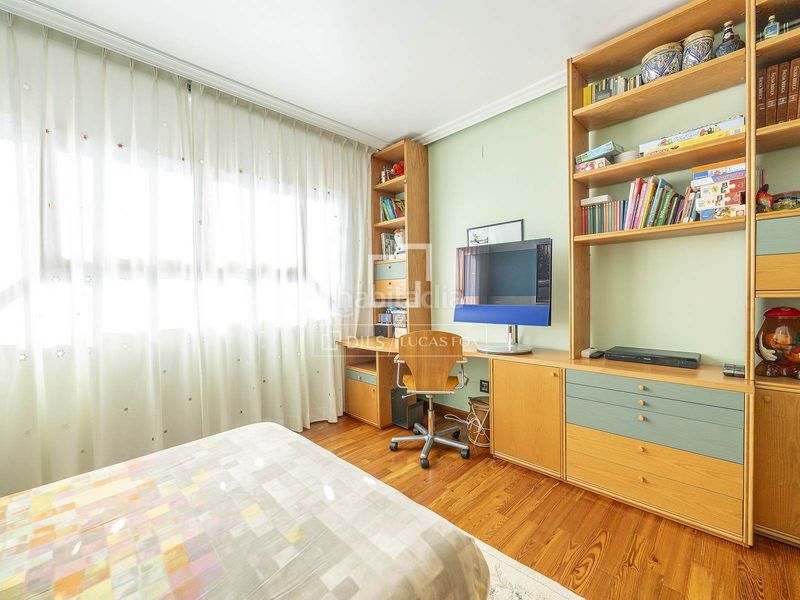 Foto 5f6de6d6-2b8a-42ec-a774-3f6b4c140d93. Xalet amb calefacció piscina a Centro-El Castillo Sagunt