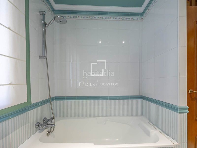 Foto 6332844d-2e04-45f6-94d8-99fcf3451f3a. Xalet amb calefacció piscina a Centro-El Castillo Sagunt