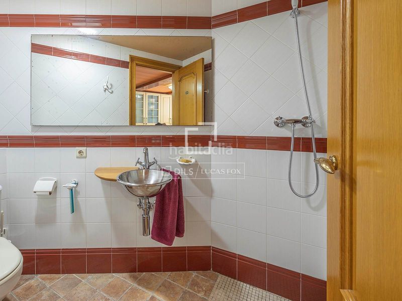 Foto b2bdf5b1-e474-41e1-a502-e4ef31ca5528. Xalet amb calefacció piscina a Centro-El Castillo Sagunt