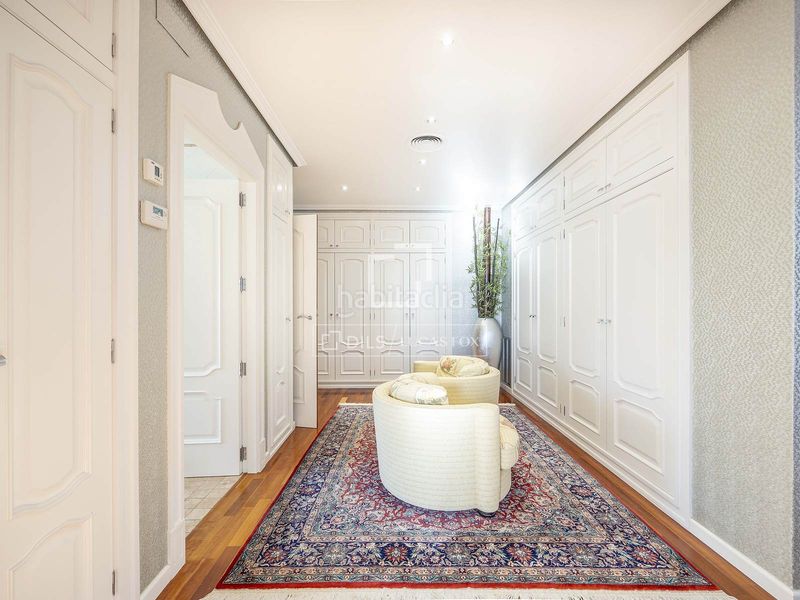 Foto ce32aa47-d3da-4739-ab13-987aa210c3e5. Xalet amb calefacció piscina a Centro-El Castillo Sagunt