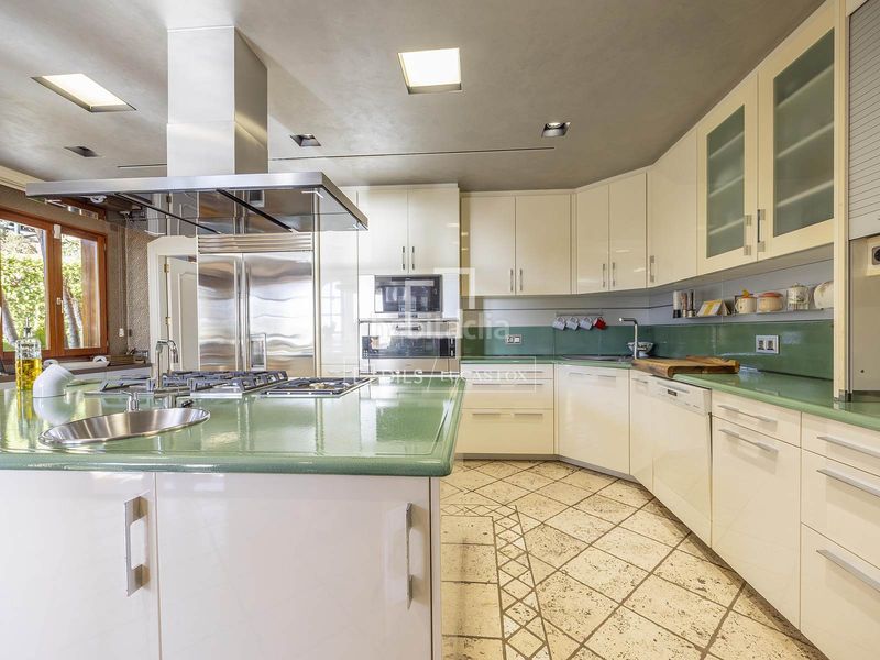 Foto e0b4e73a-ec00-4987-b719-df1f289ea4ac. Xalet amb calefacció piscina a Centro-El Castillo Sagunt