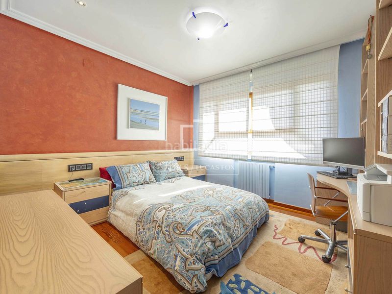 Foto f4fe9462-a268-47e2-abe8-209c24ac91a0. Xalet amb calefacció piscina a Centro-El Castillo Sagunt