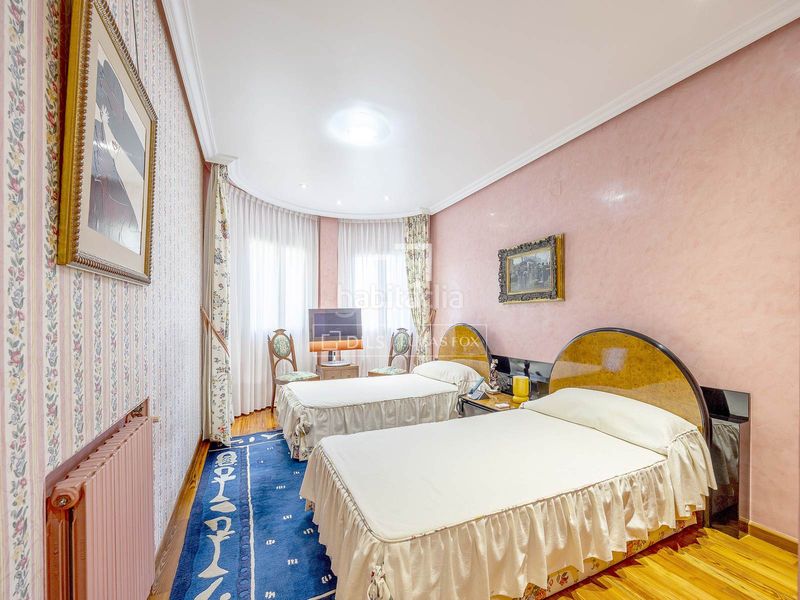 Foto fe70ccda-b9de-4544-9493-60c83f81543b. Xalet amb calefacció piscina a Centro-El Castillo Sagunt