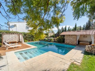 Chalet in Gallipont. Casa villa de cinco dormitorios en venta en la eliana, valencia