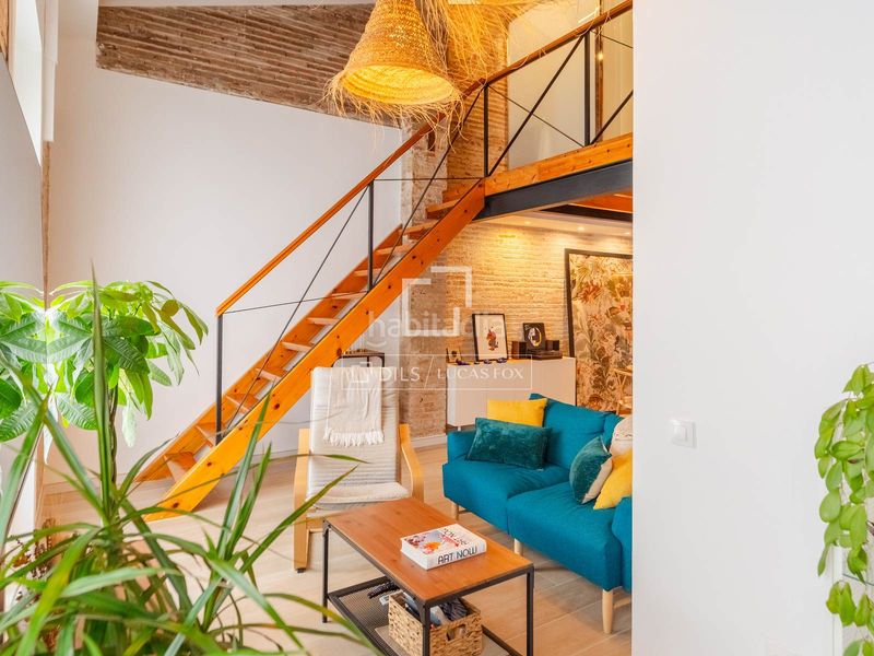 Foto 3df3af46-7a9f-4fa0-bcf9-fcbffaa61a8e. Pis a Russafa Valencia