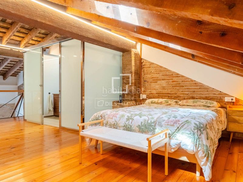 Foto 4024f0ac-4bfc-41cf-a5ea-799eebc79fd8. Pis a Russafa Valencia