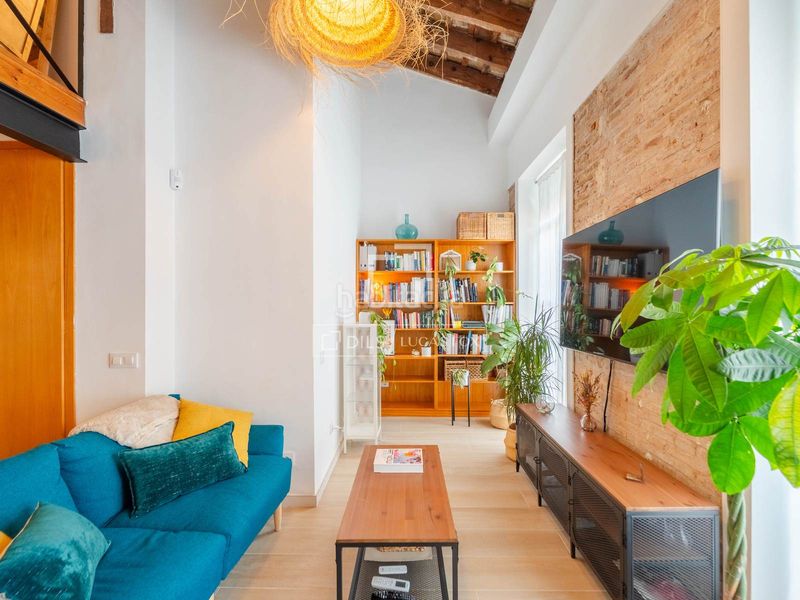 Foto 5c492e21-aab8-4980-b366-a37ba390bd93. Pis a Russafa Valencia