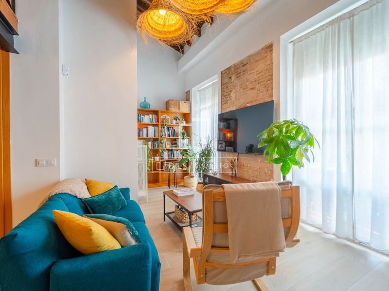 Foto 60374259-d2ff-47f2-8901-a0526ed0f744. Pis a Russafa Valencia