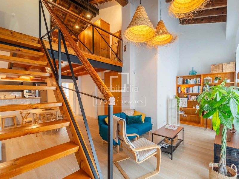 Foto ce0aafdb-fdd8-4a65-a5f3-d9dbcf729512. Pis a Russafa Valencia