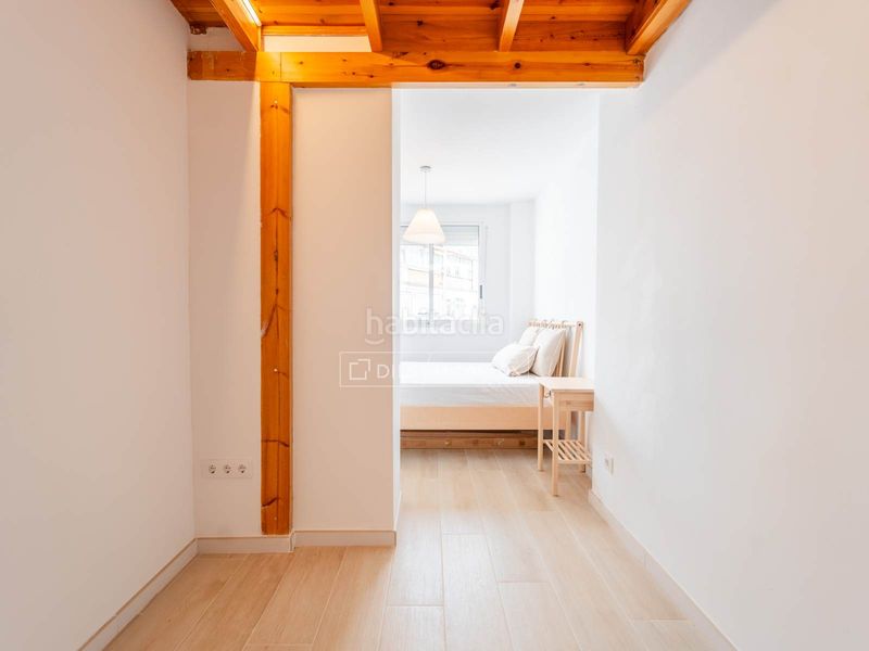 Foto e1d12e0c-d9c6-430d-a4dd-29955bc41ec3. Pis a Russafa Valencia