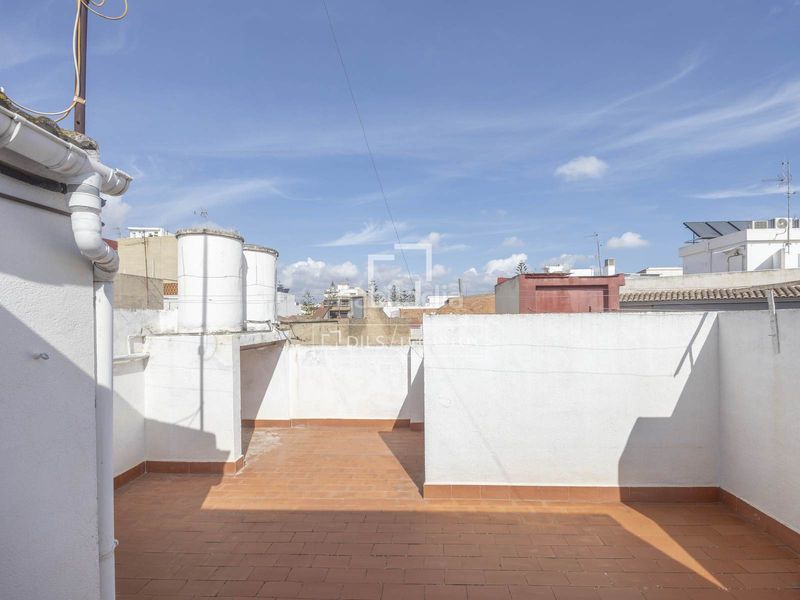 Foto 126bb76c-9fcd-46f2-a5c6-4f2c52432e87. Chalet casa villa en excelentes condiciones de 7 dormitorios con 30m terraza en venta en valencia region en Catarroja