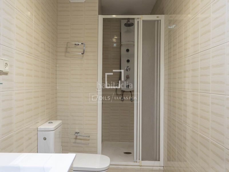 Foto 2ec93e0e-4670-4fb1-ae90-b8ae618ee360. Chalet casa villa en excelentes condiciones de 7 dormitorios con 30m terraza en venta en valencia region en Catarroja